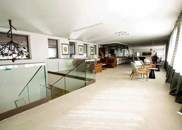 Hotel TIERRAS DE CEBREROS